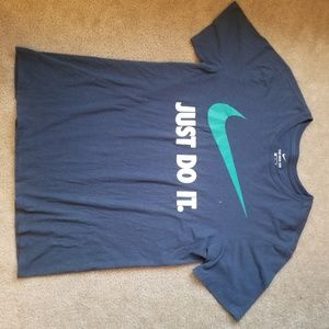Nike T-shirt